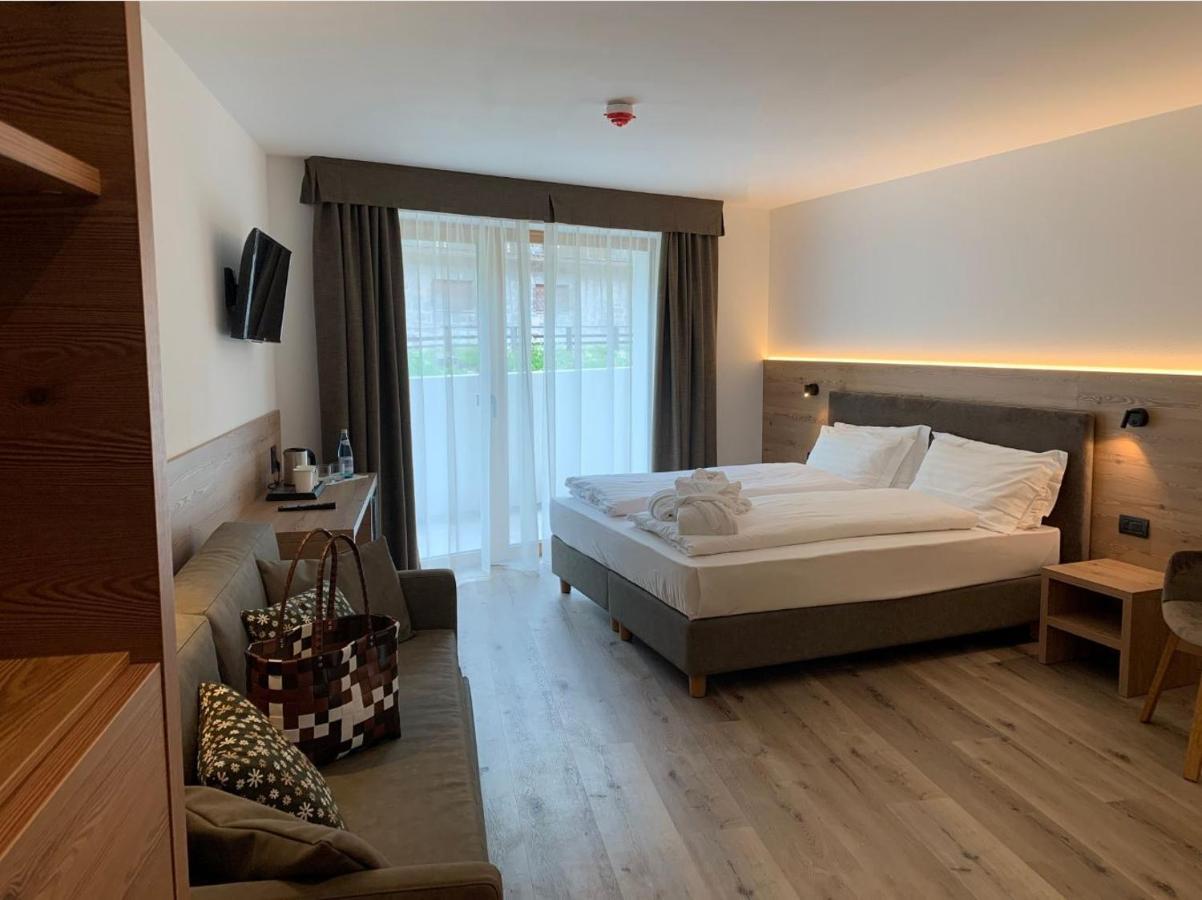 Hotel Miravalle Сорага Екстериор снимка