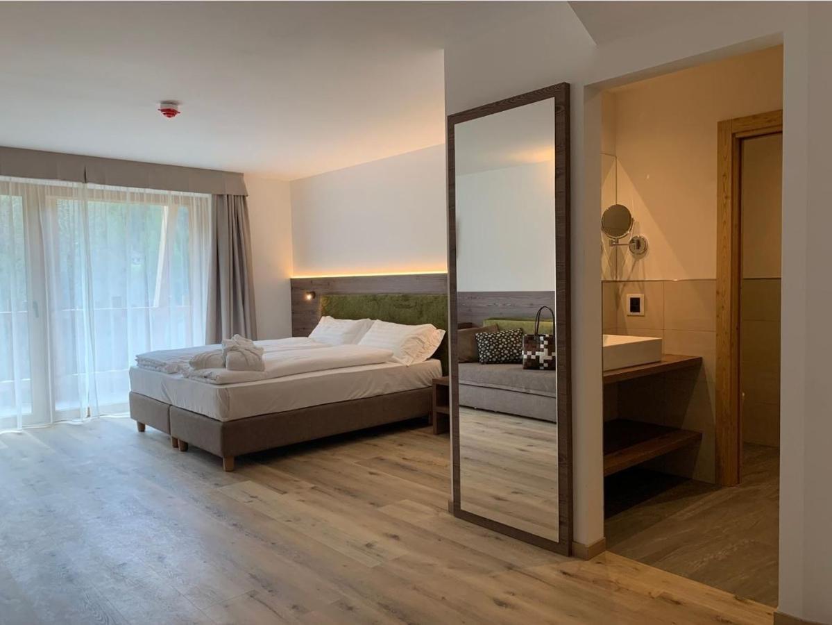 Hotel Miravalle Сорага Екстериор снимка