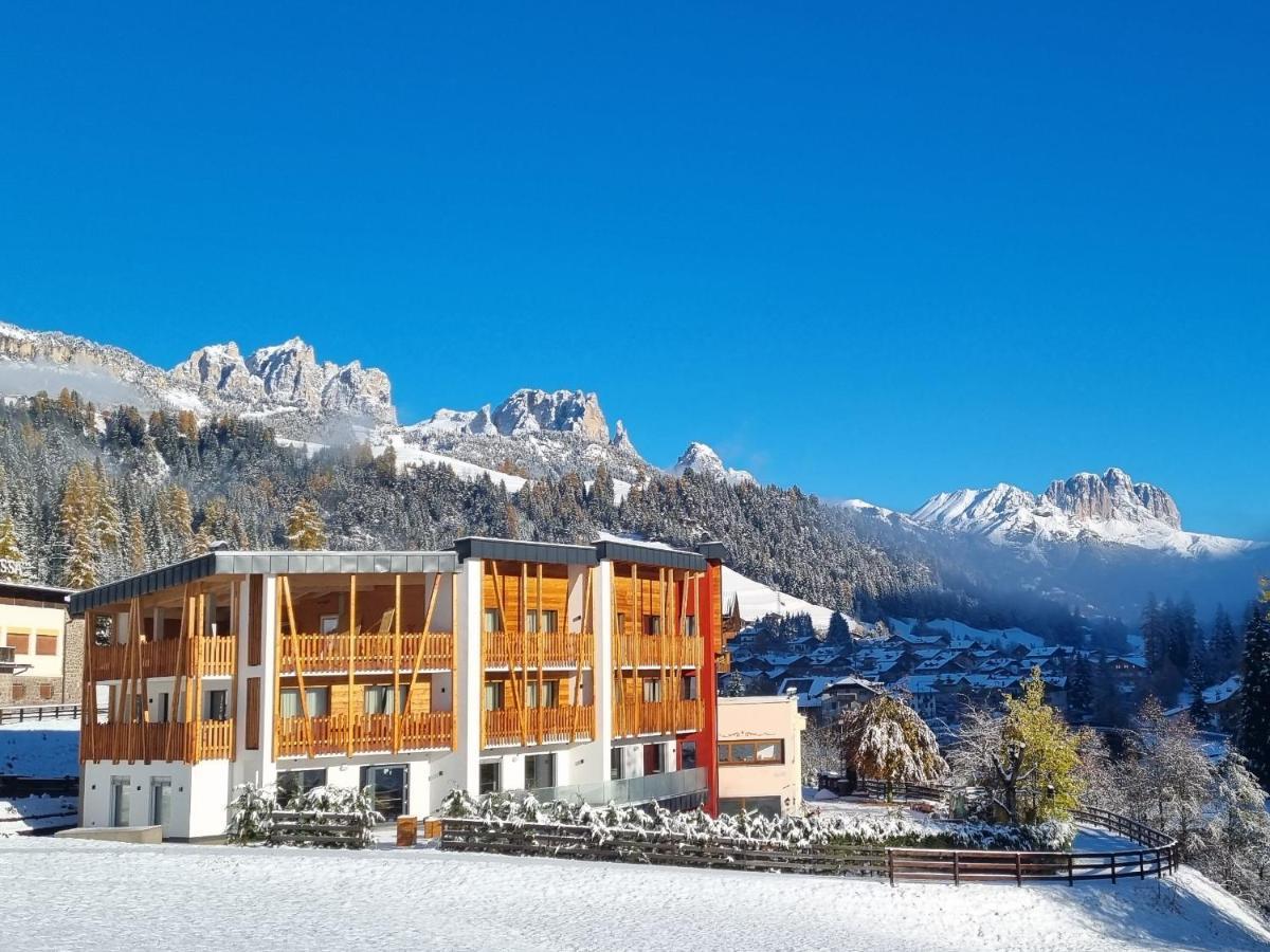 Hotel Miravalle Сорага Екстериор снимка