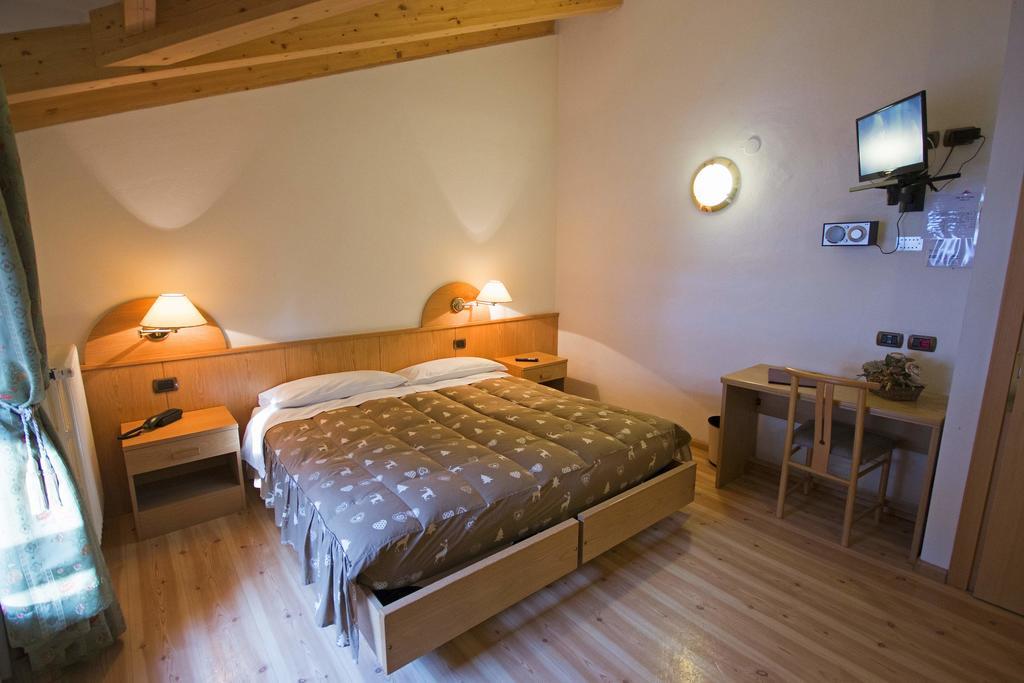 Hotel Miravalle Сорага Екстериор снимка