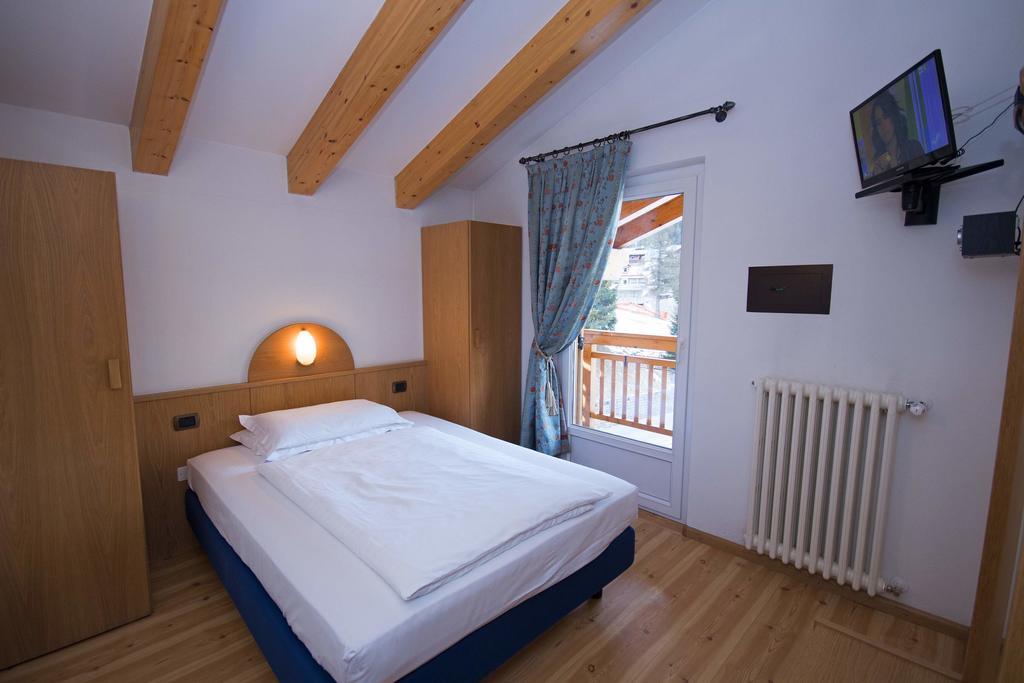Hotel Miravalle Сорага Екстериор снимка